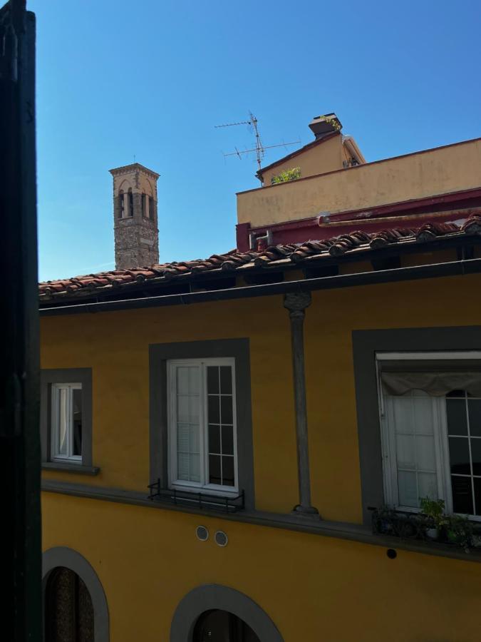 Over The Roofs Of Florence - Tornabuoni - Duomo - Repubblica Exteriör bild
